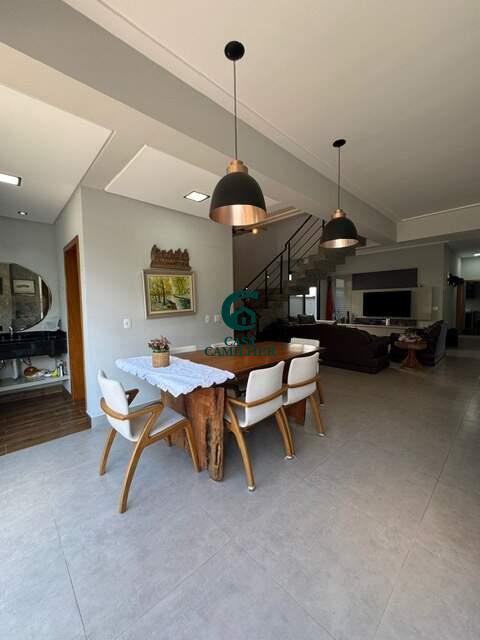 Casa à venda no Quiririm: 