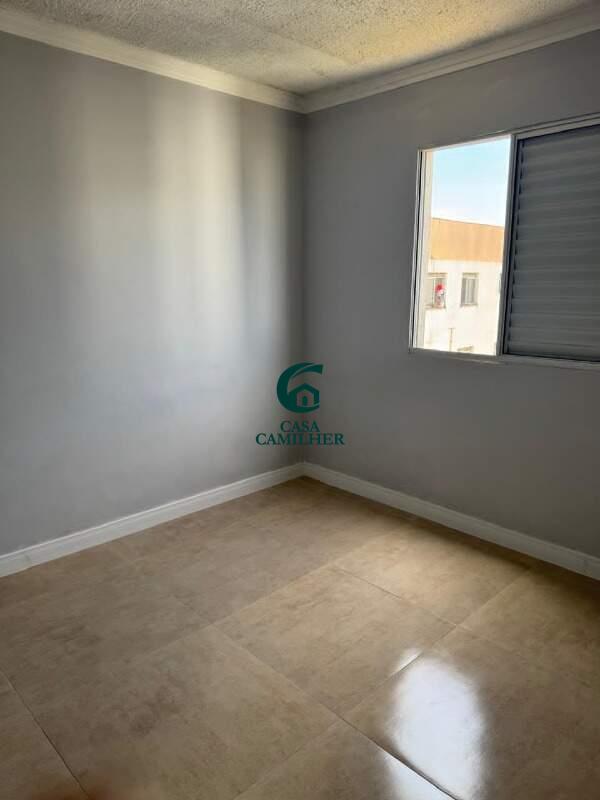 Apartamento à venda no Piracangaguá: 