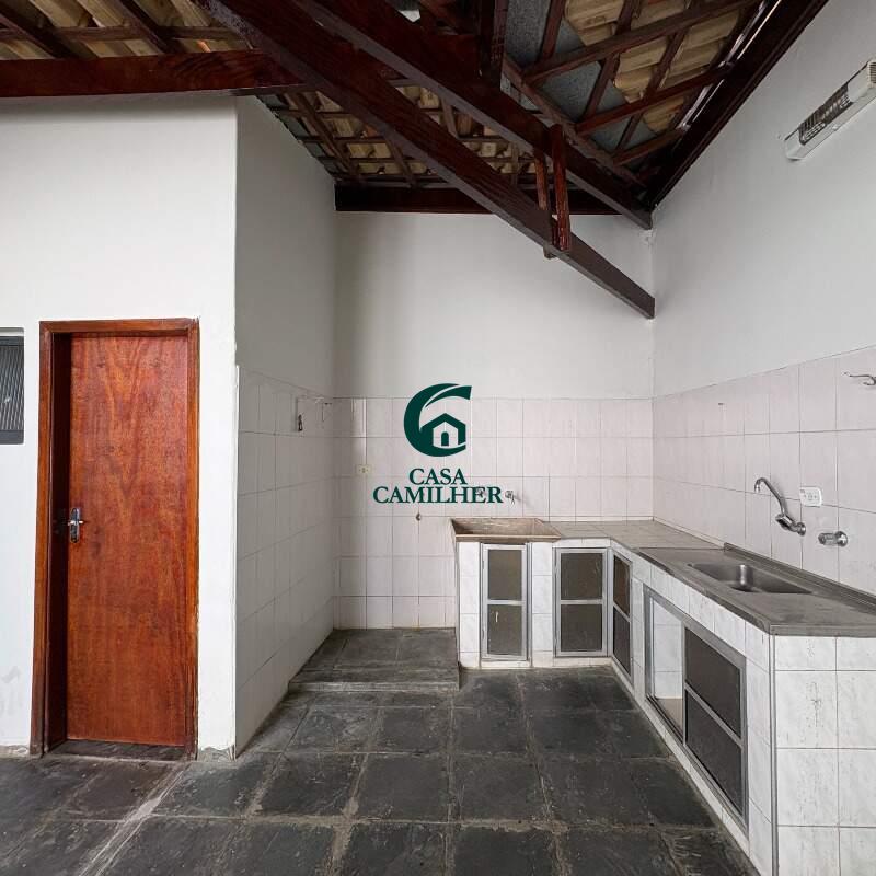 Casa à venda no Centro: 