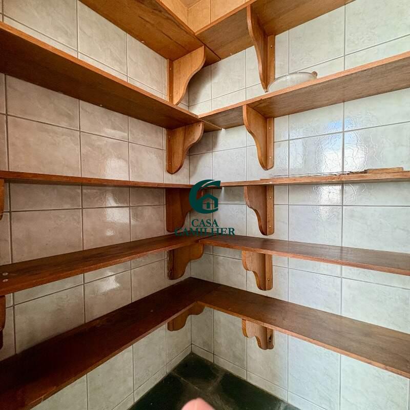 Casa à venda no Centro: 