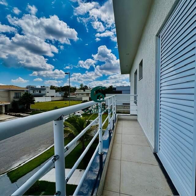 Casa à venda no Piracangaguá: 