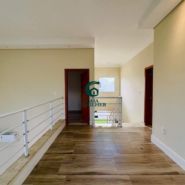 Casa à venda no Piracangaguá: 