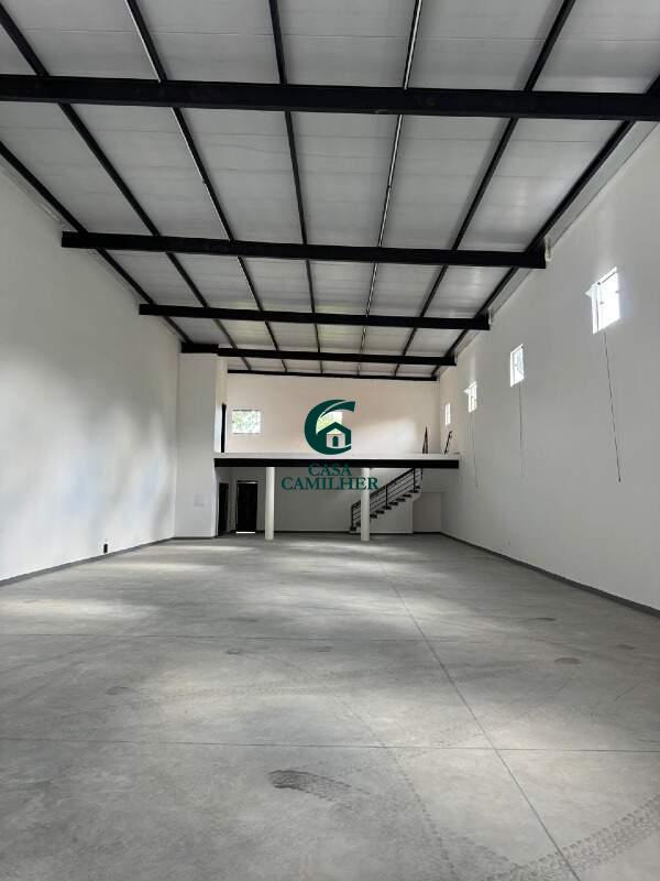 Galpão para aluguel no Quiririm: 