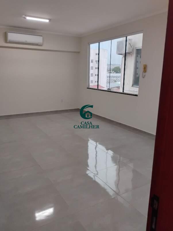 Sala para aluguel no Centro: 