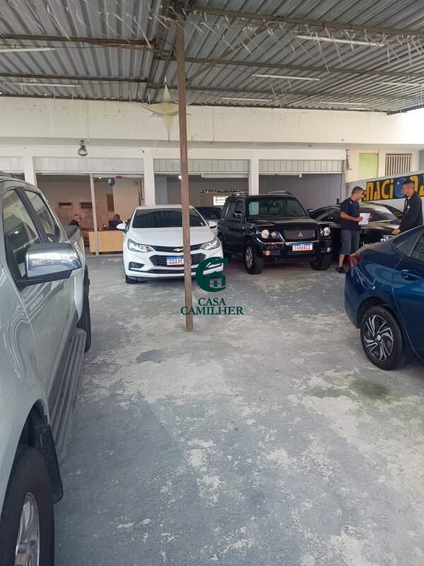 Ponto Comercial para aluguel no Jardim das Monções: 