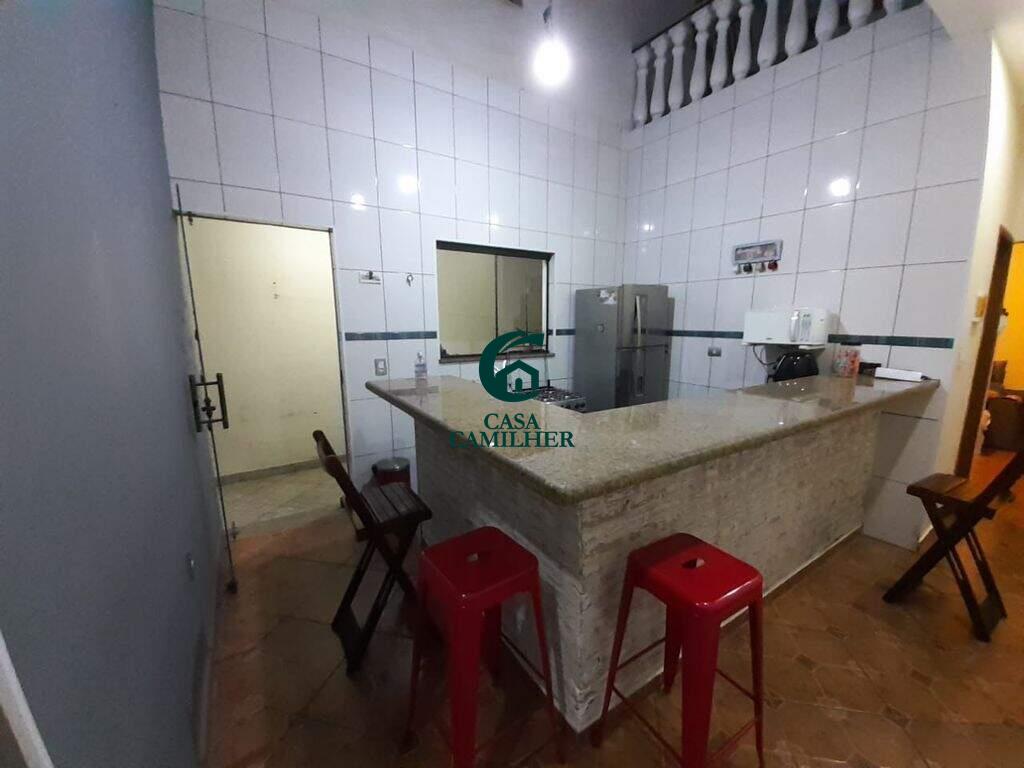 Casa à venda no Parque Santo Antônio: 