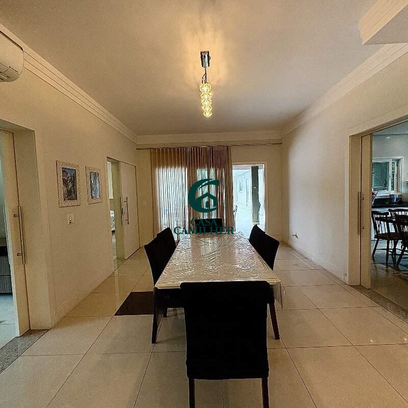 Casa para aluguel no Tremembe: 