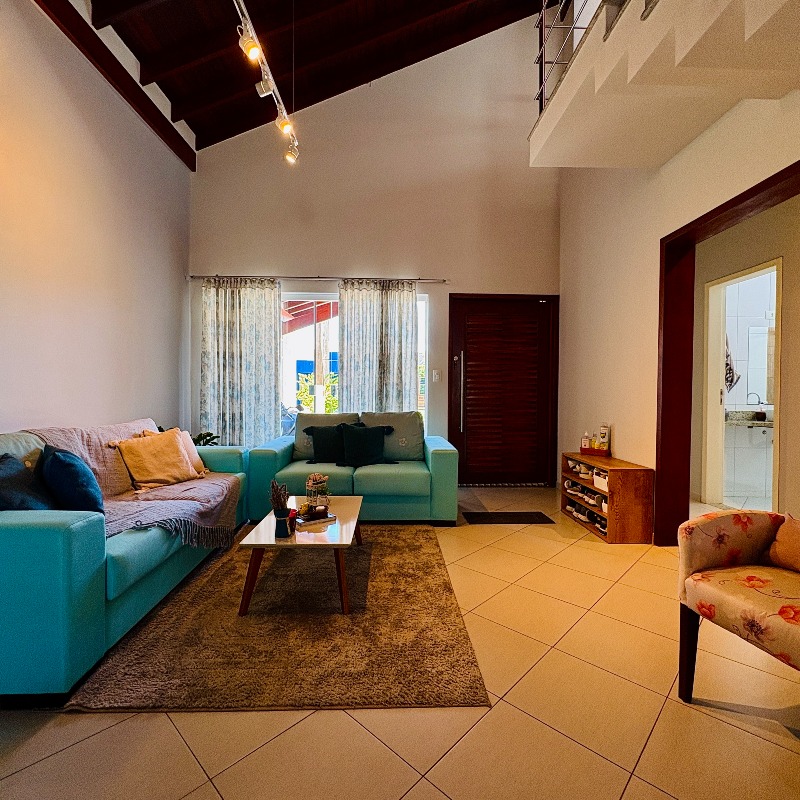 Casa à venda no Bairro dos Guedes: 