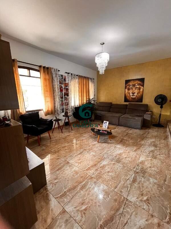 Casa à venda no Parque das Flores: 