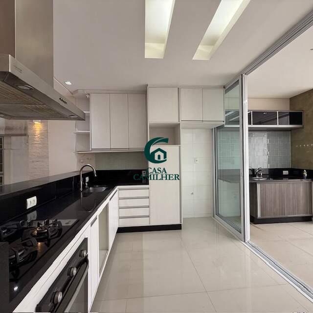 Casa à venda no Piracangaguá: 