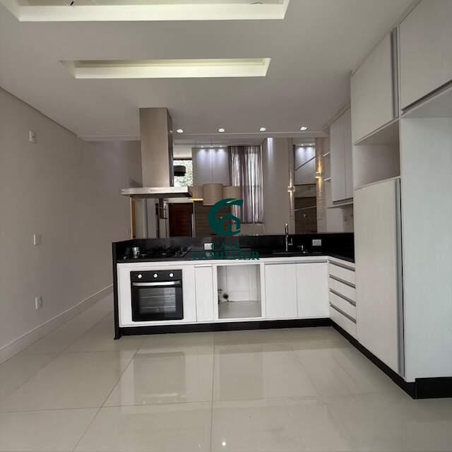 Casa à venda no Piracangaguá: 