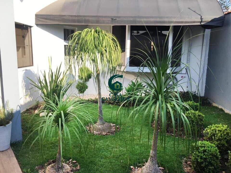 Casa à venda no Centro: 