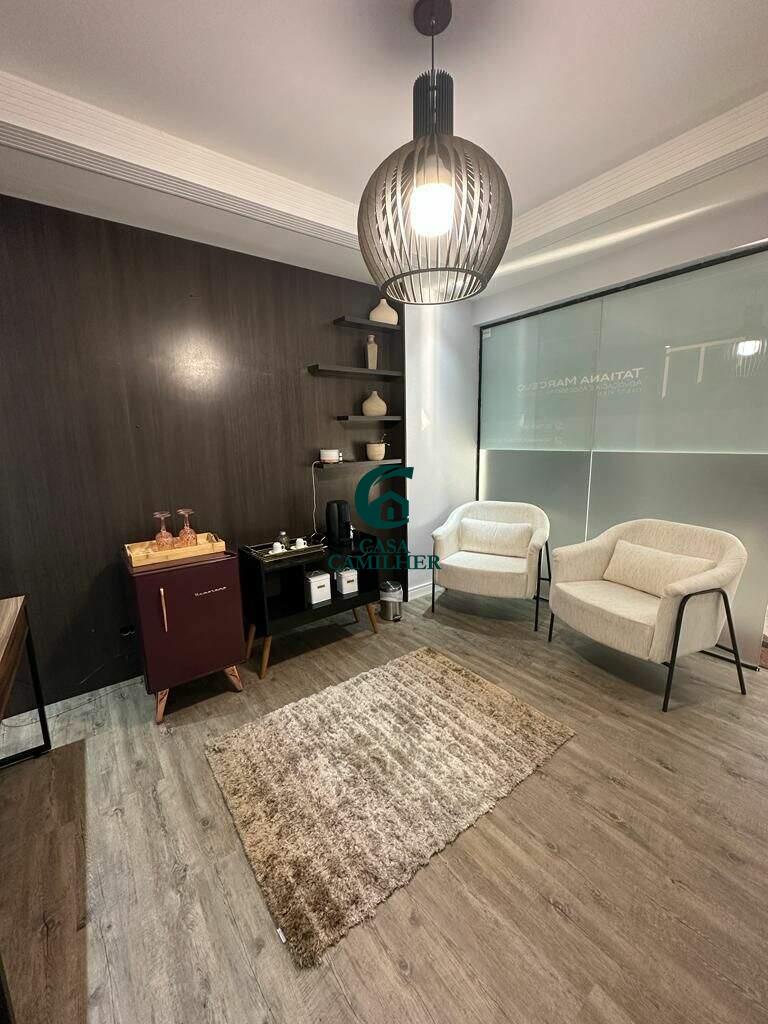 Sala à venda no Centro: 