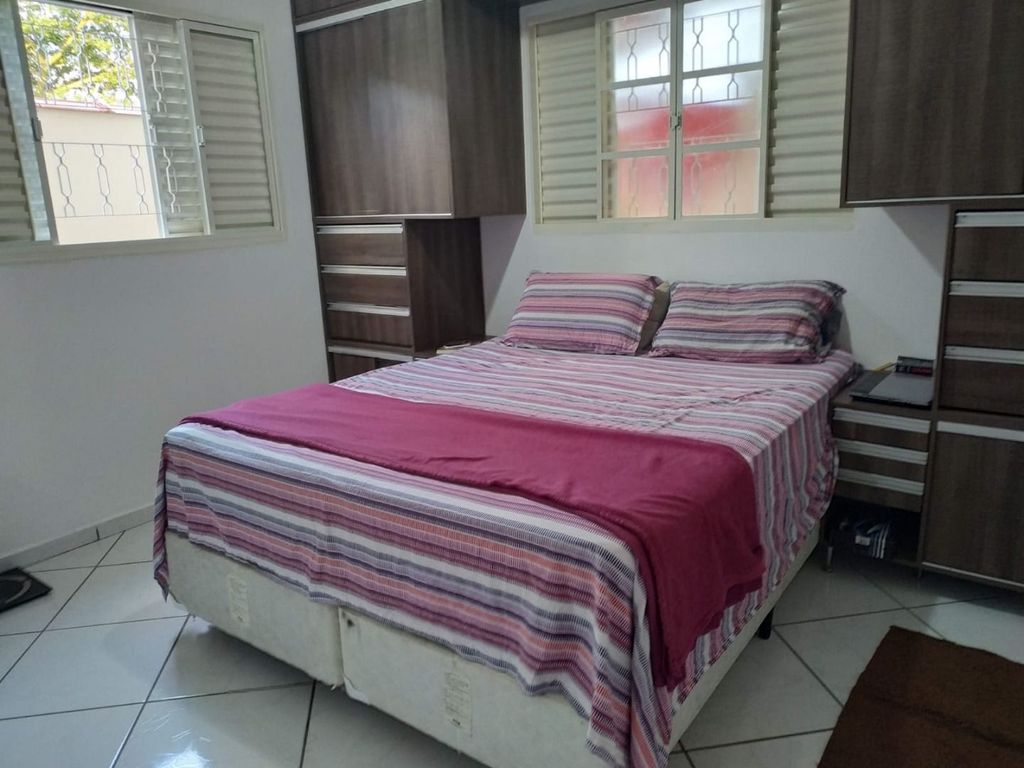 Casa à venda no Jardim Baronesa: 