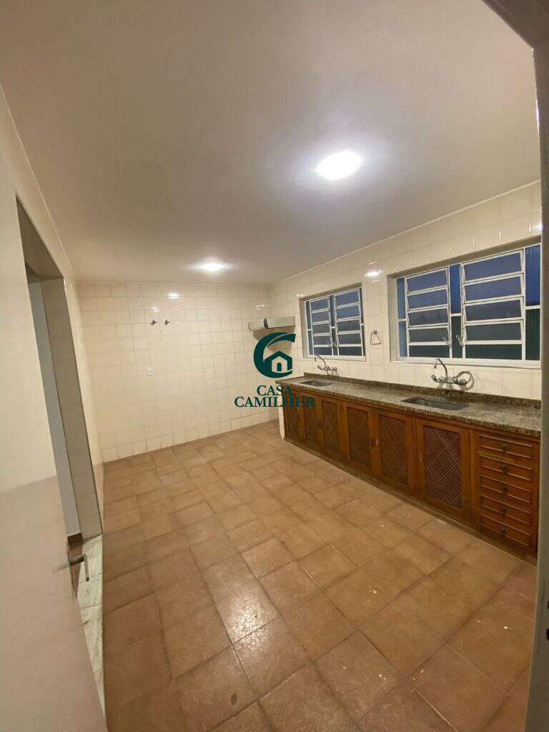 Casa à venda no Centro: 