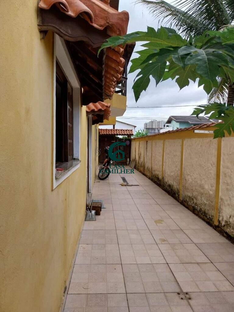 Casa à venda no Areão: 