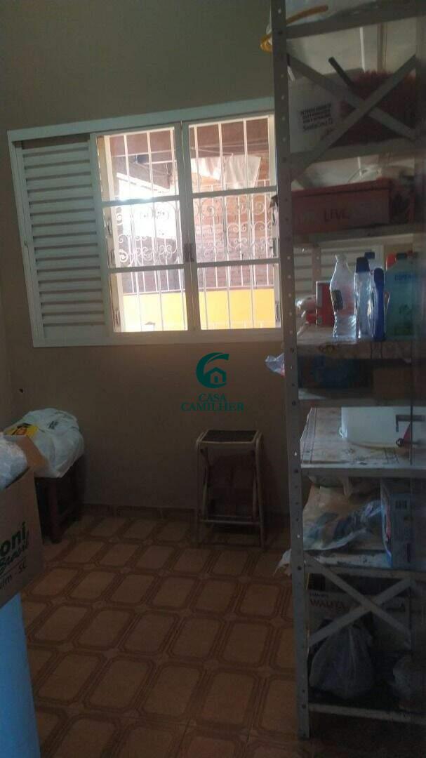 Casa à venda no Bairro dos Guedes: 