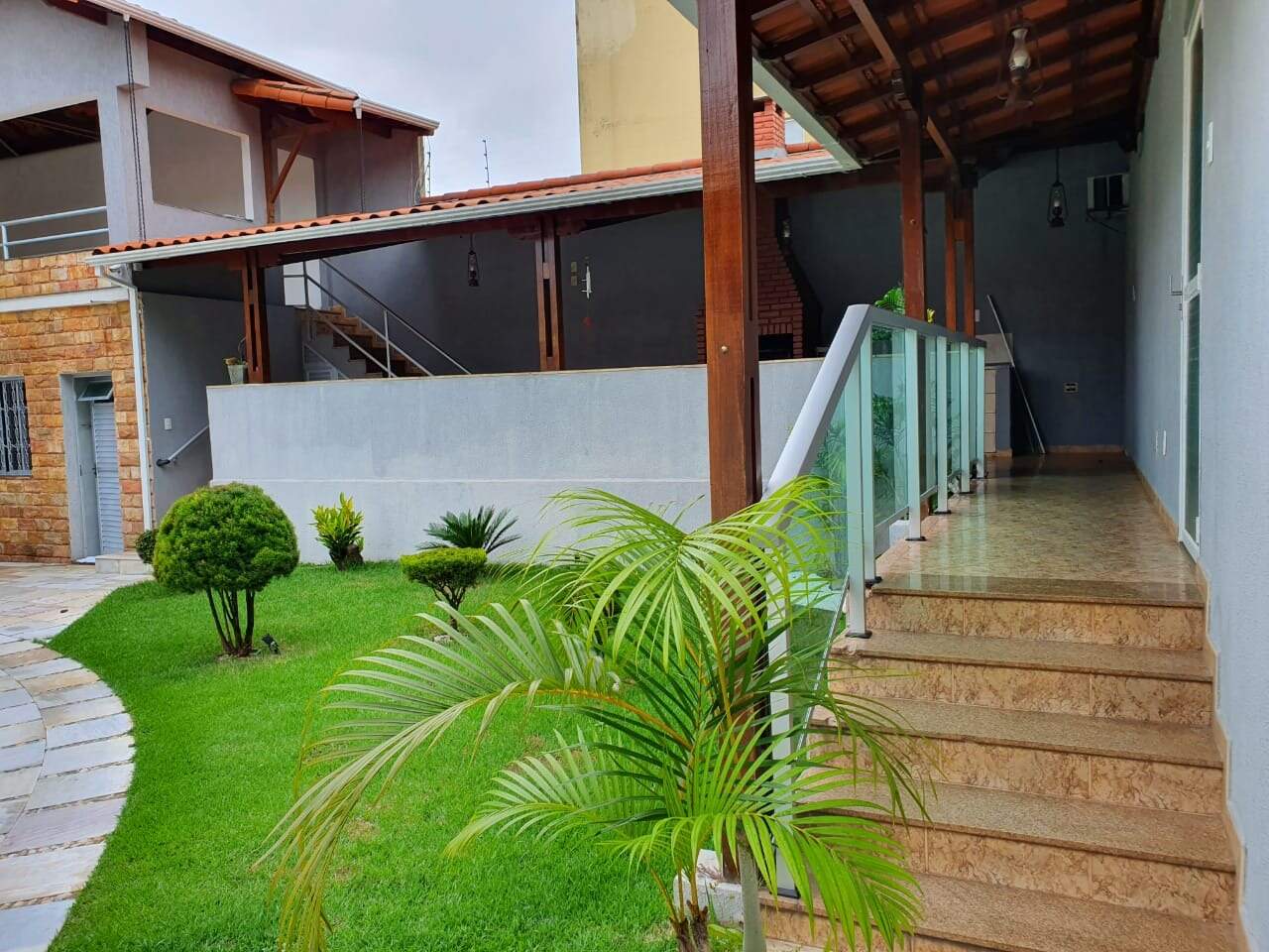 Casa à venda no Milionários: Casa à venda, 04 quartos, Milionários - Barreiro