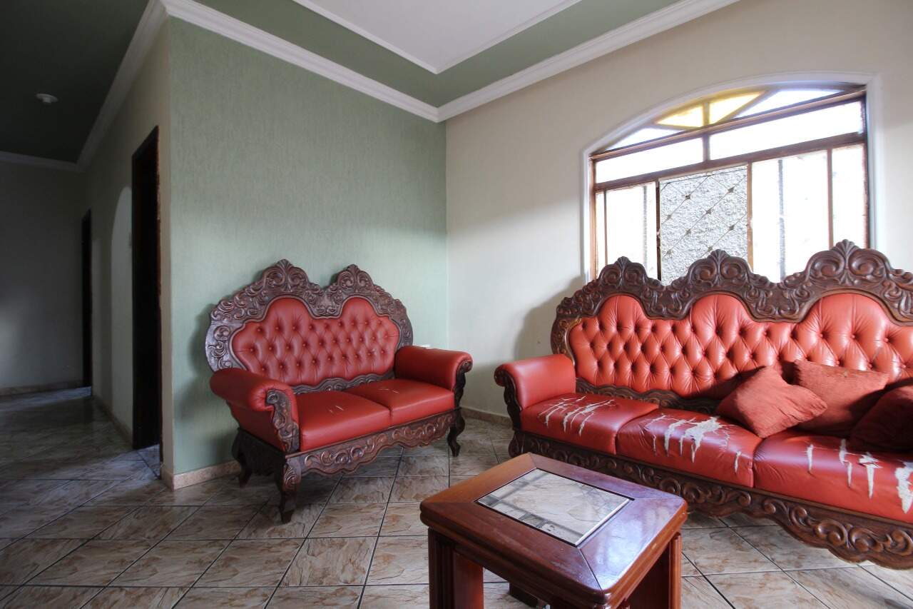 Casa à venda no Cardoso: Casa à venda, 04 quartos, 02 vaga, Cardoso - Barreiro