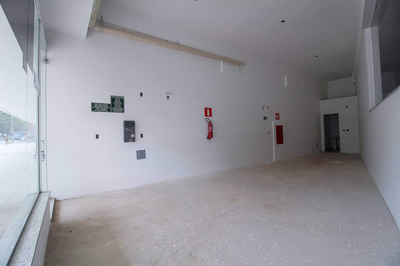 Loja para aluguel no Milionários: Loja comercial para alugar, Milionários - Barreiro