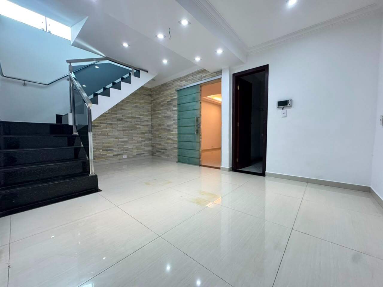 Casa para aluguel no Miramar: Casa para alugar, 03 Quartos com suíte no bairro Miramar, região do Barreiro.