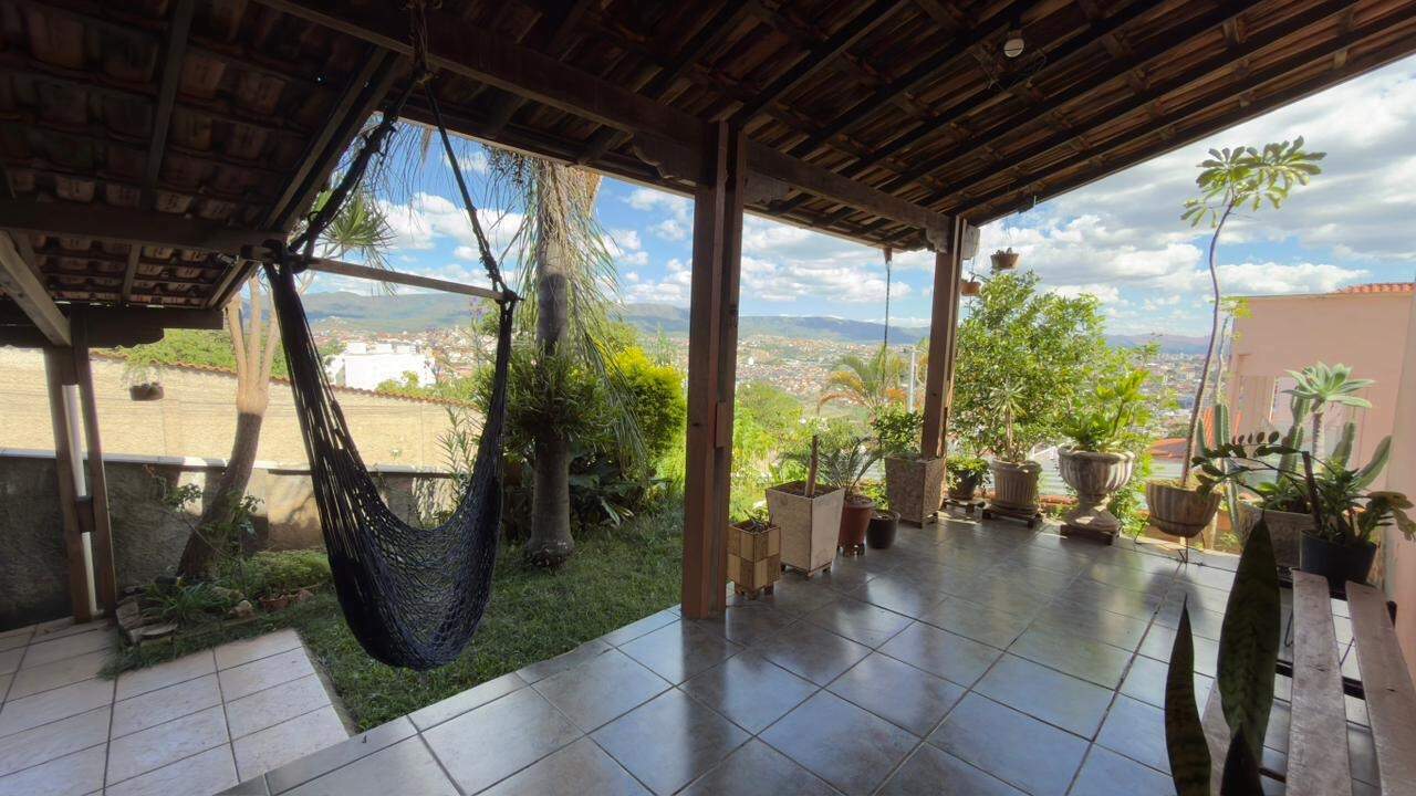 Casa à venda no Olaria: Casa à venda - Olaria, 3 quartos - Belo Horizonte