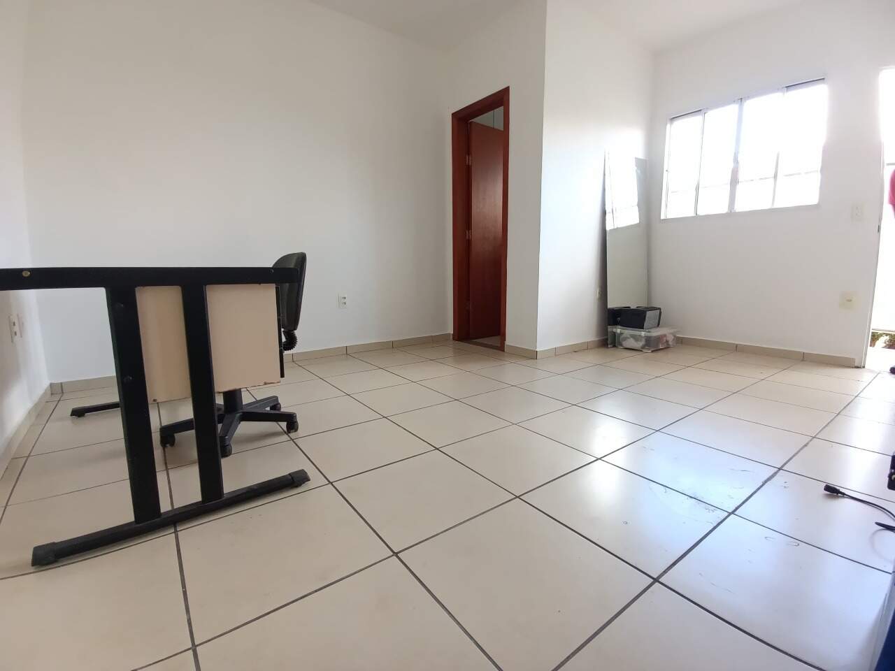 Sala para aluguel no Tirol: Sala para alugar, no bairro Tirol região do Barreiro.