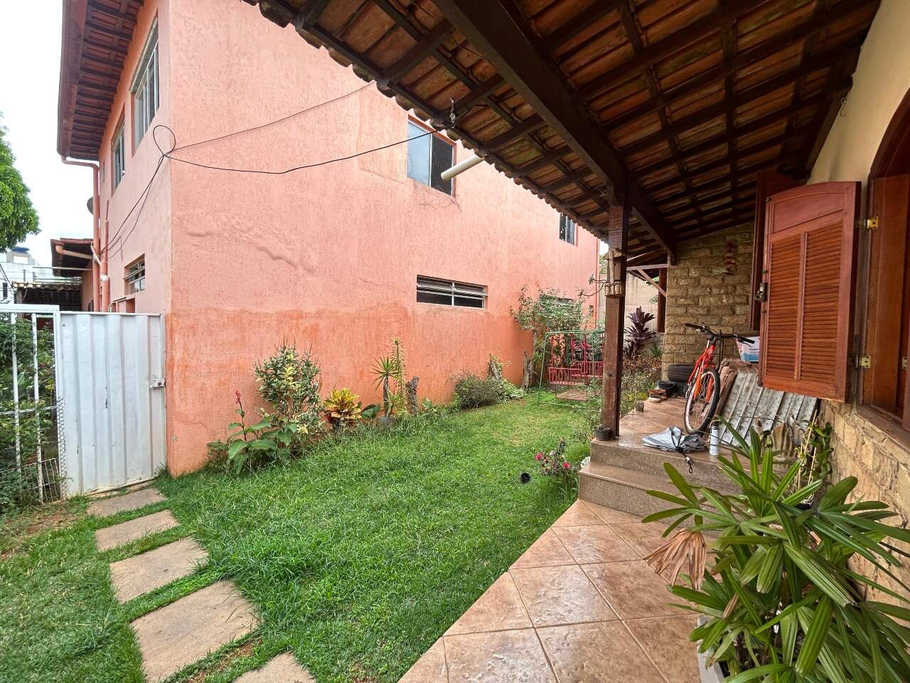 Casa à venda no Araguaia: Casa à venda - Araguaia, 3 quartos - Belo Horizonte