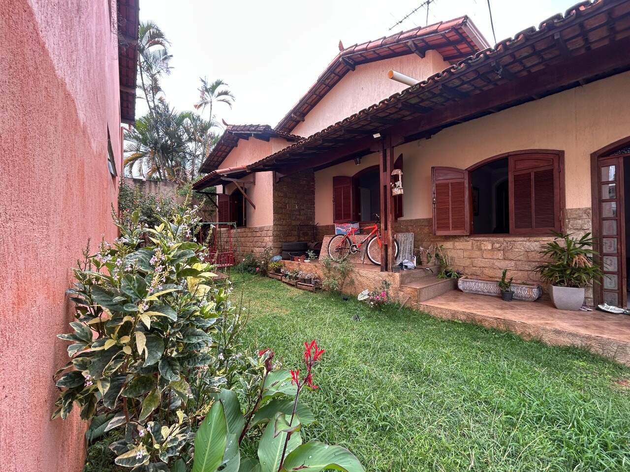 Casa à venda no Araguaia: Casa à venda - Araguaia, 3 quartos - Belo Horizonte