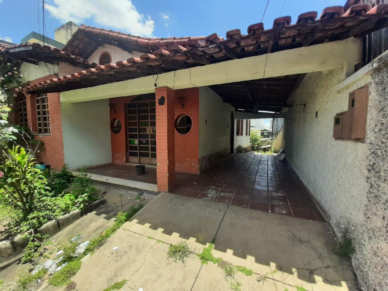 Lote-Área-Terreno à venda no Barreiro: Lote - área - Casa à venda, 3 quartos, 1 suíte, 4 vagas, Barreiro - Belo Horizonte/MG