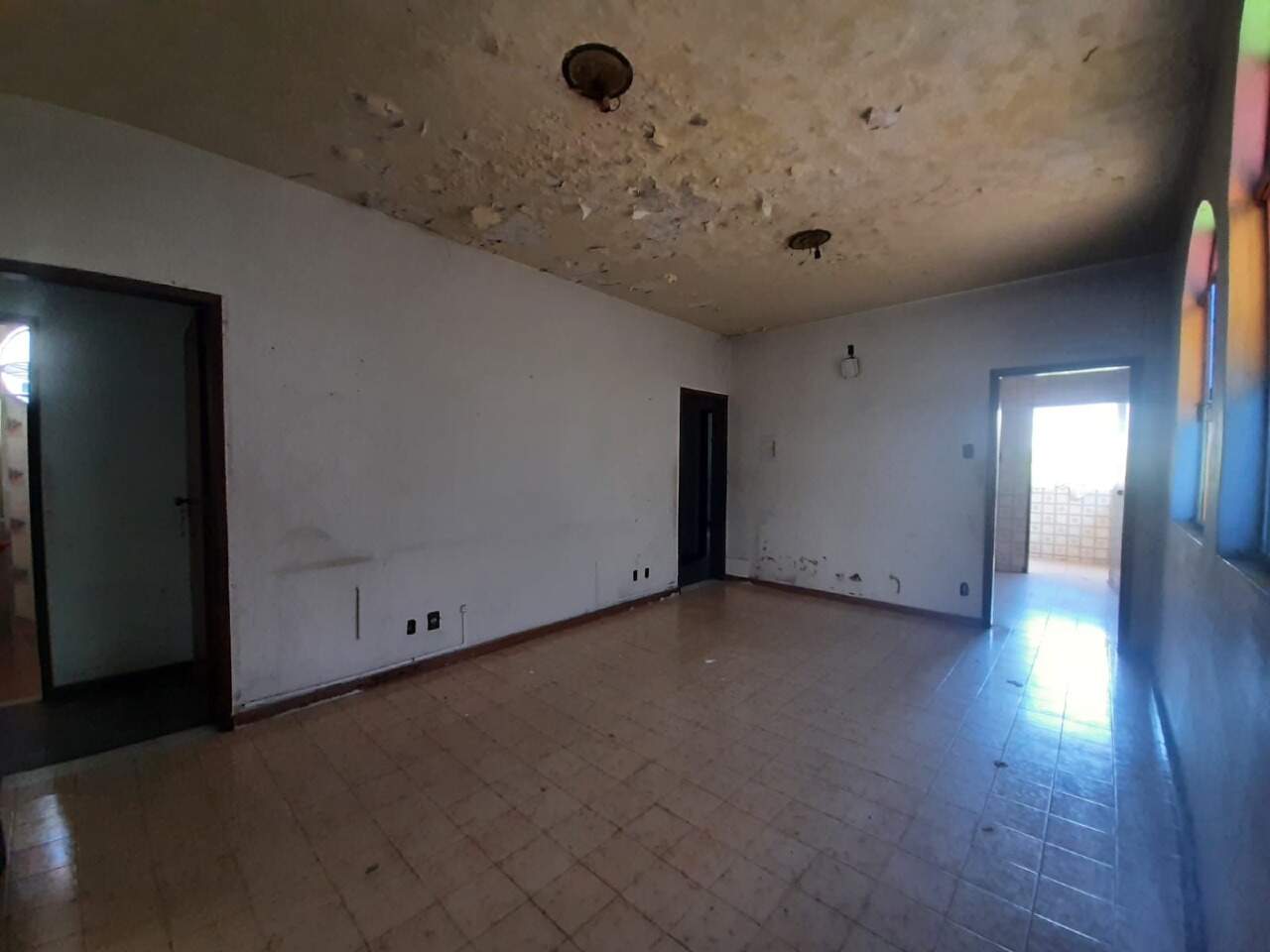 Lote-Área-Terreno à venda no Barreiro: Lote - área - Casa à venda, 3 quartos, 1 suíte, 4 vagas, Barreiro - Belo Horizonte/MG