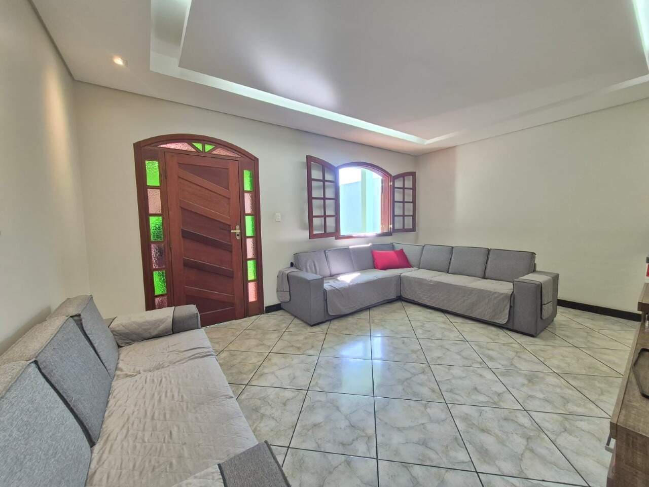Casa à venda no Diamante: Casa à venda, 03 Quartos, suíte e 04 vagas, no Diamante, região do Barreiro