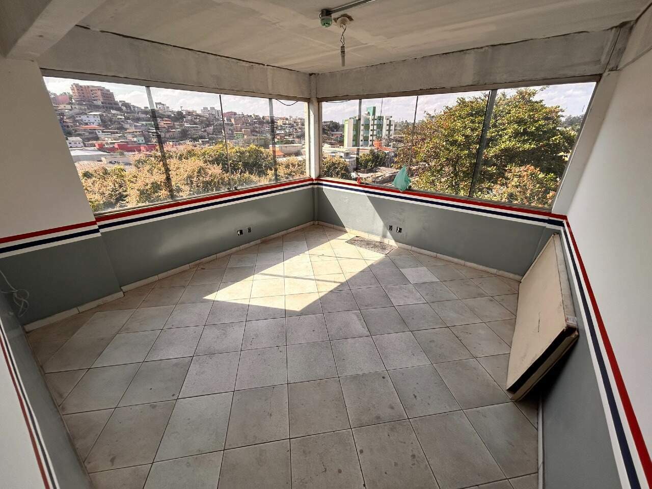 Andar para aluguel no Barreiro: Andar para aluguel - Barreiro, - Belo Horizonte