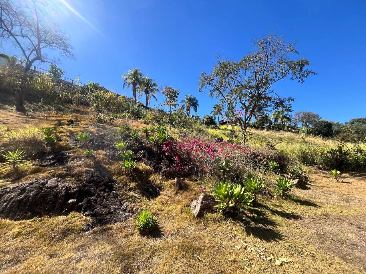 Lote em condomínio à venda no Quintas da Jangada 2ª Seção: Lote em condomínio à venda – Quintas da Jangada, 2ª Seção, Ibirité-MG
