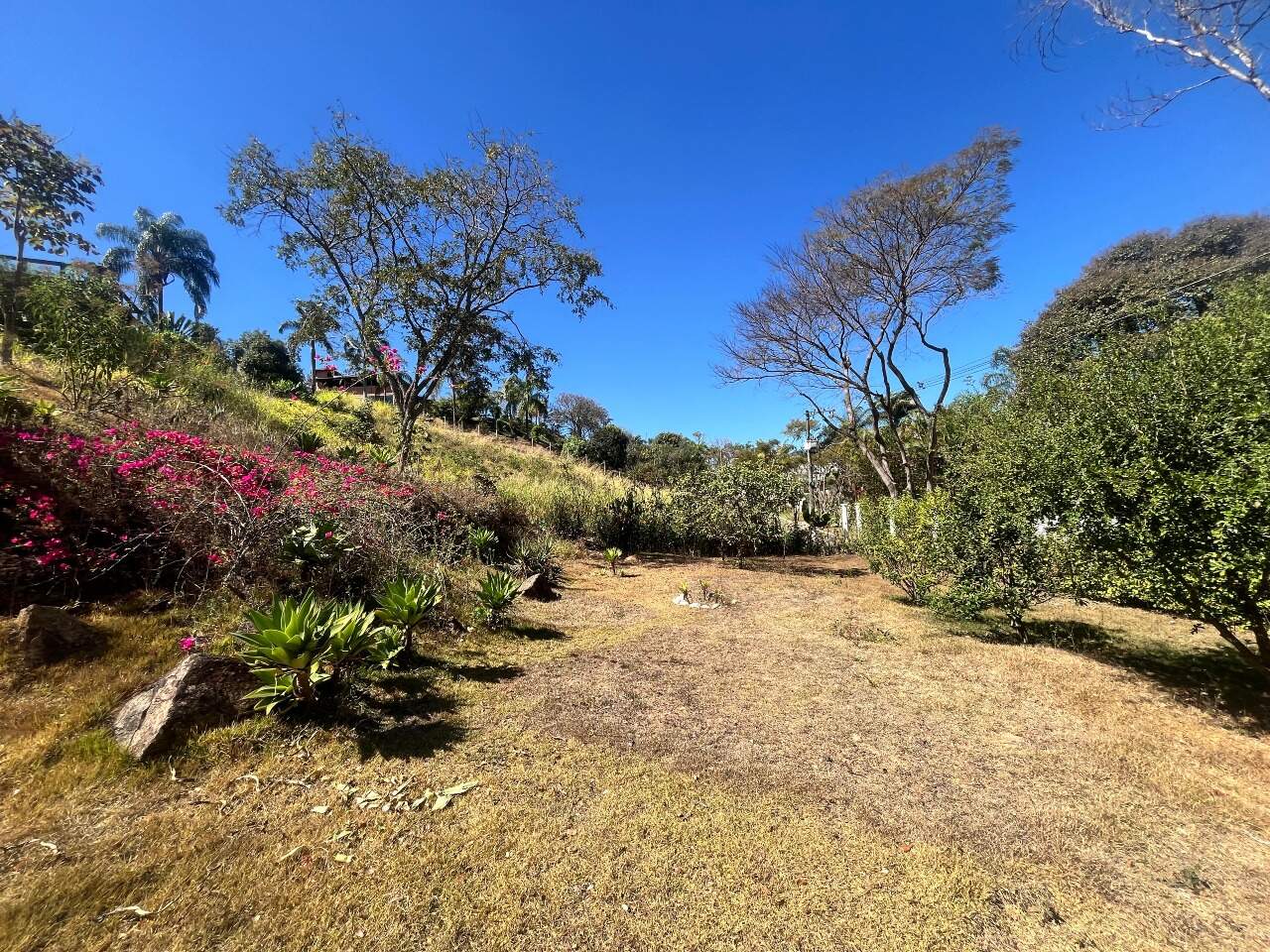 Lote em condomínio à venda no Quintas da Jangada 2ª Seção: Lote em condomínio à venda – Quintas da Jangada, 2ª Seção, Ibirité-MG