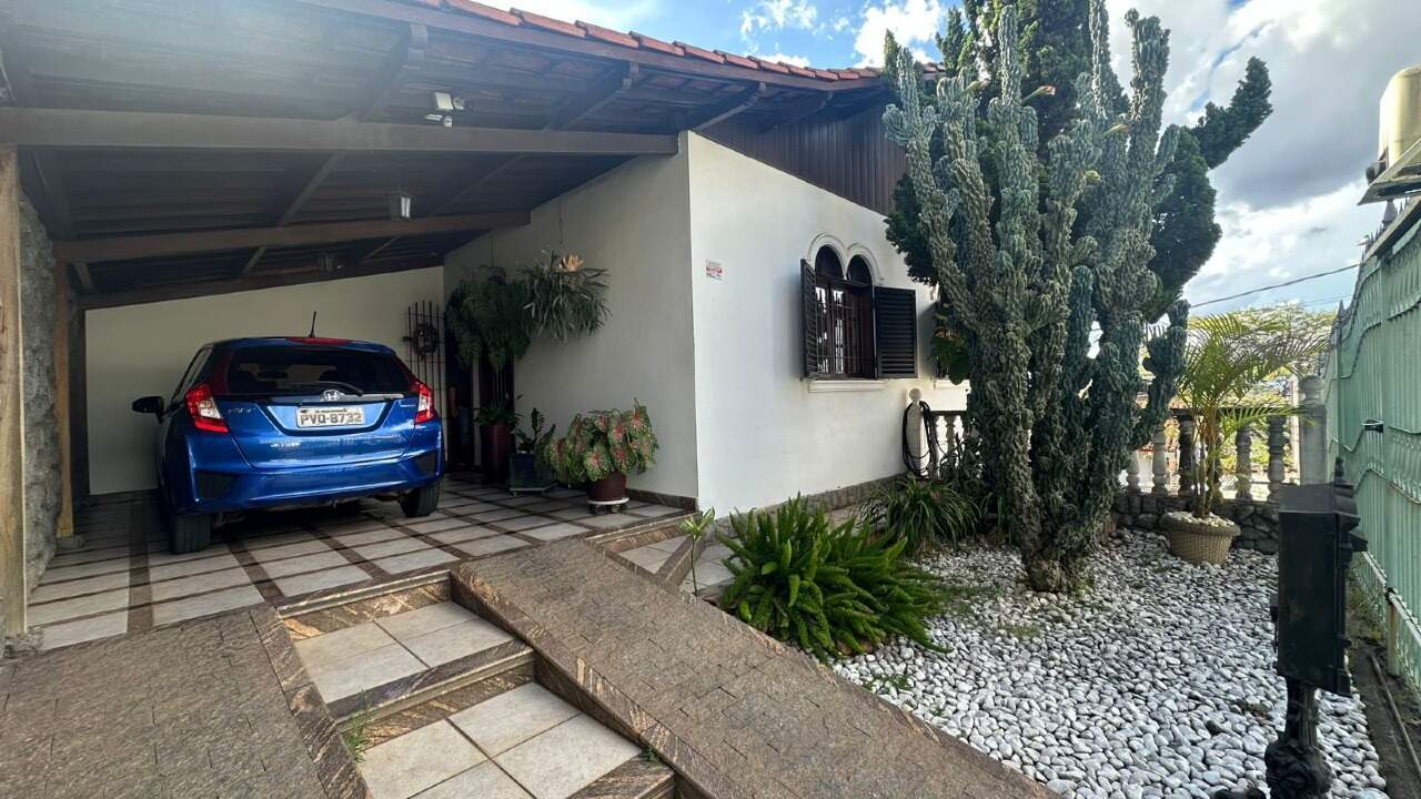 Casa à venda no Barreiro: Casa à venda - Barreiro, 3 quartos - Belo Horizonte