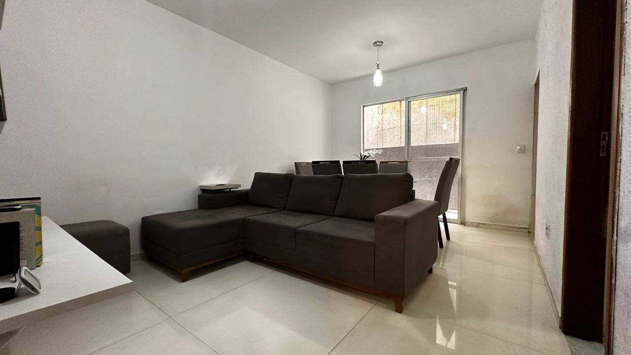 Casa Geminada à venda no Tirol: Casa Geminada à venda - Tirol, 2 quartos - Belo Horizonte