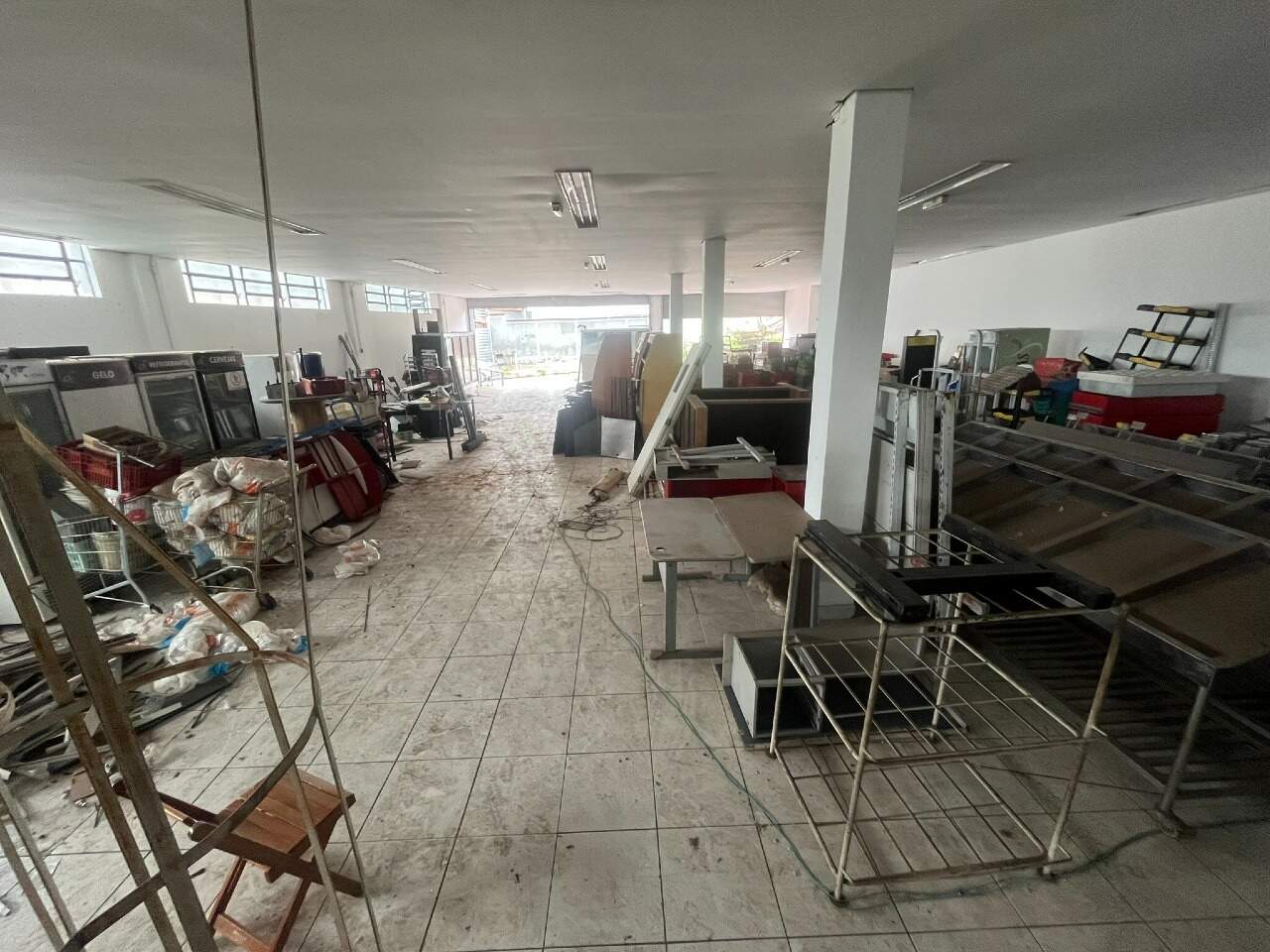 Loja para aluguel no Mangueiras: Loja para aluguel - Mangueiras, - Belo Horizonte