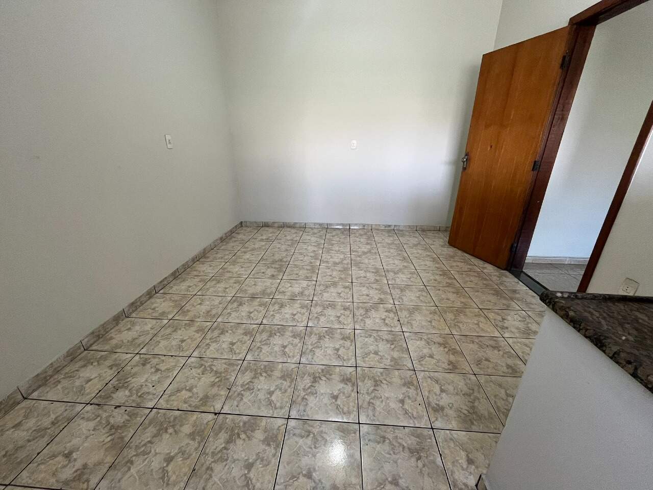 Casa Comercial à venda no Tirol: Casa Comercial e 03 Lojas à venda no bairro Tirol, região do Barreiro.