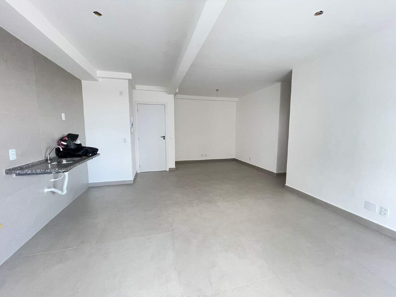 Apartamento para aluguel no Jardim Industrial: Apartamento para aluguel - Jd. Industrial, 3 quartos - Belo Horizonte