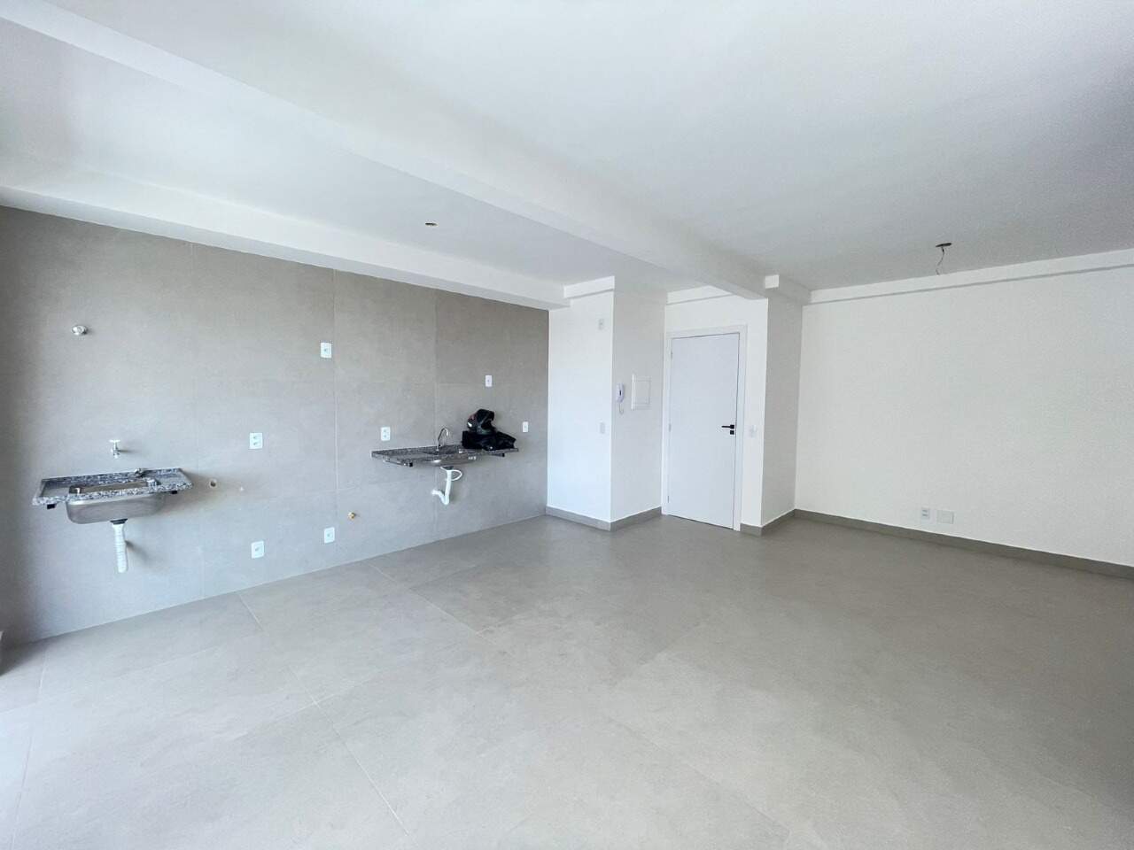 Apartamento para aluguel no Jardim Industrial: Apartamento para aluguel - Jd. Industrial, 3 quartos - Belo Horizonte