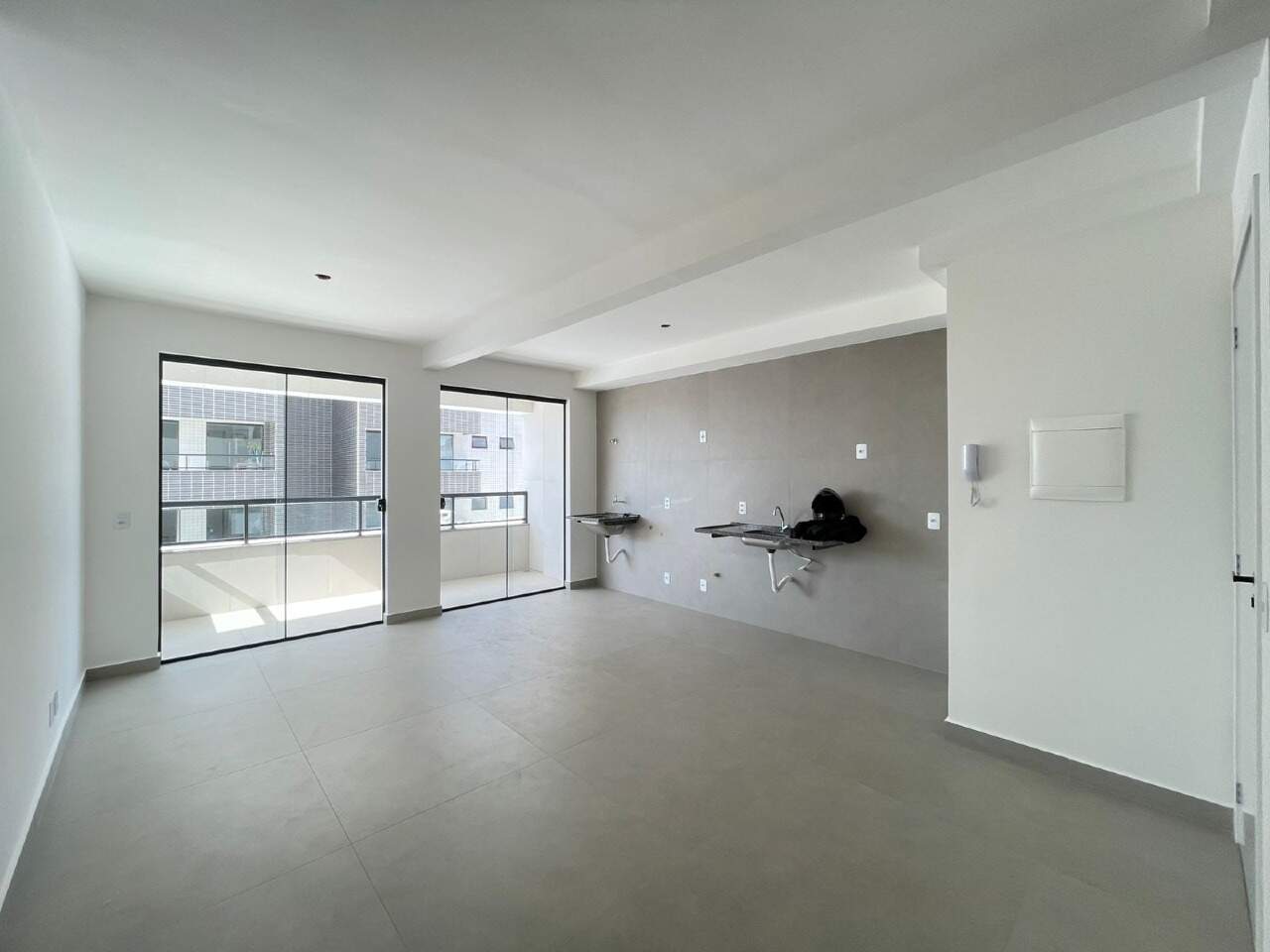 Apartamento para aluguel no Jardim Industrial: Apartamento para aluguel - Jd. Industrial, 3 quartos - Belo Horizonte