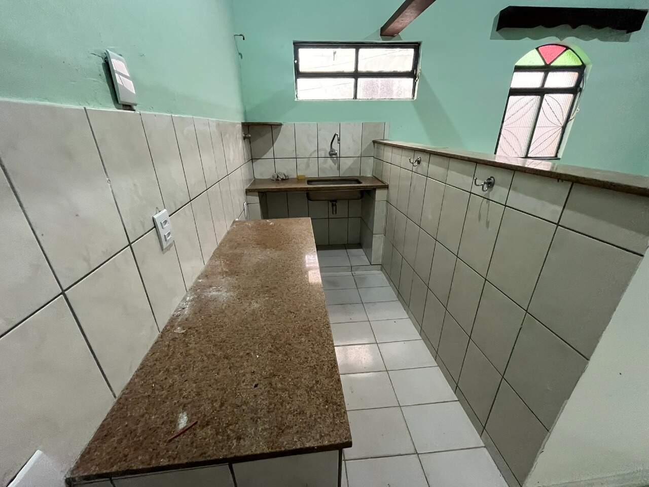 Casa para aluguel no Conjunto Habitacional Vale do Jatobá: Casa para aluguel - Conjunto Habitacional Vale do Jatobá, 1 quarto - Belo Horizonte