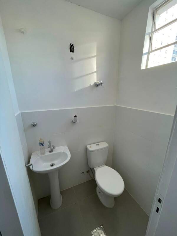 Sala para aluguel no Barreiro: 