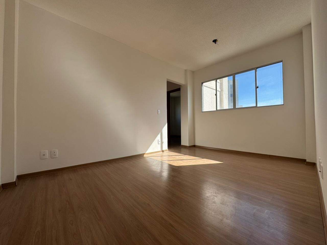 Apartamento à venda no Milionários: Apartamento à venda, 02 Quartos e 01 Vaga no bairro Milionários, região do Barreiro.