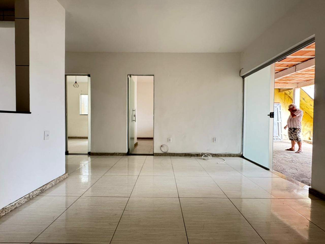 Casa Comercial para aluguel no Ernesto do Nascimento: Casa Comercial para aluguel - Mangueiras, - Belo Horizonte