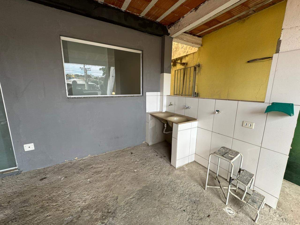 Casa Comercial para aluguel no Ernesto do Nascimento: Casa Comercial para aluguel - Mangueiras, - Belo Horizonte