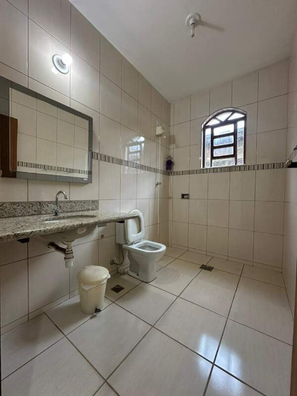 Casa à venda no Pilar: Casa á venda com 07 Quartos sendo 01 Suíte no bairro Pilar