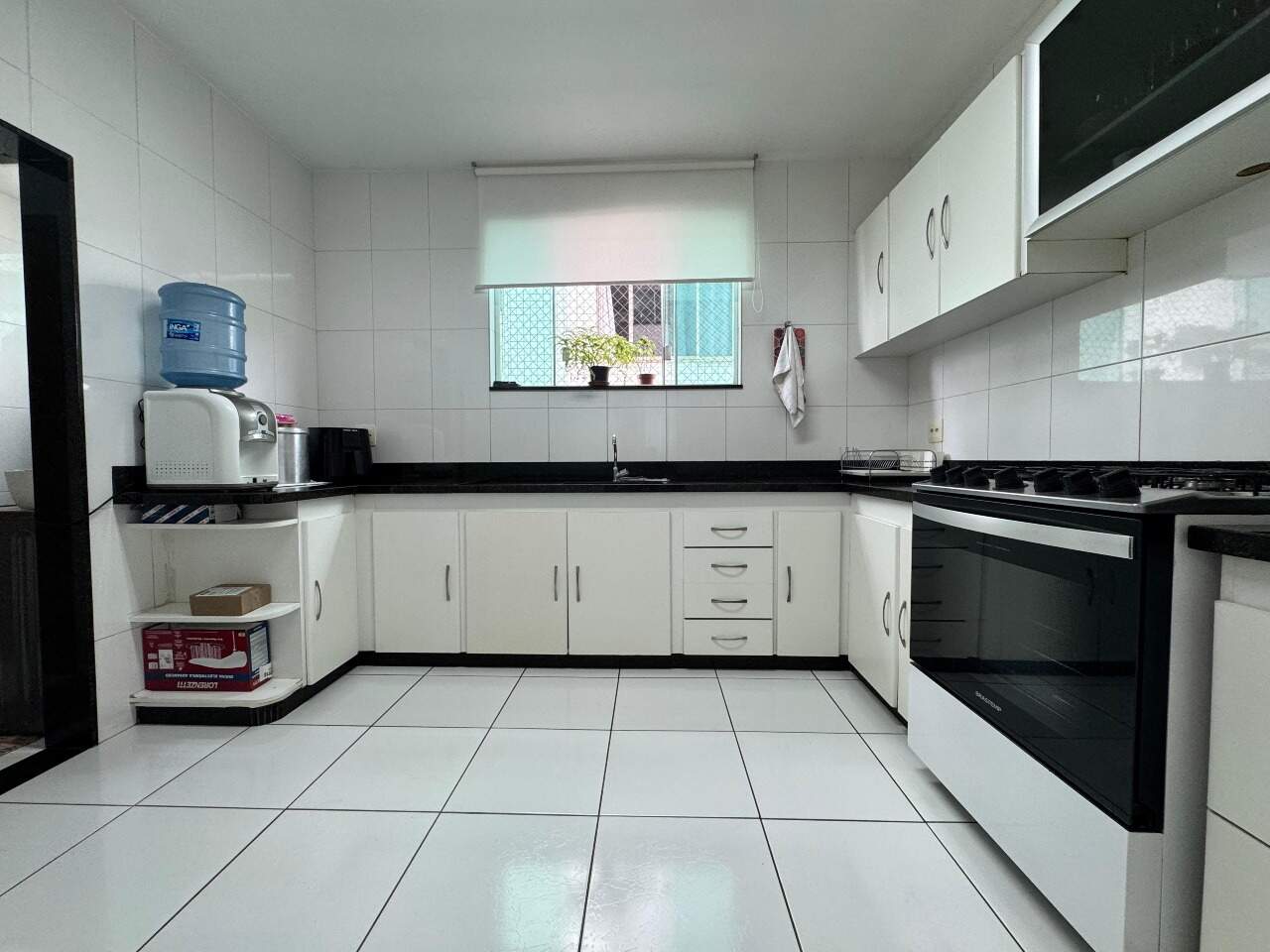 Apartamento à venda no Barreiro: Apartamento á venda 03 Quartos sendo 01 Suíte, na região do Barreiro