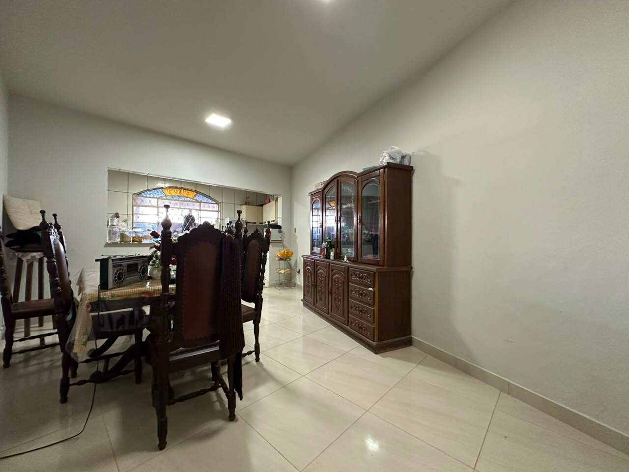 Casa à venda no Araguaia: Casa á venda 03 Quartos no bairro Araguaia, região do Barreiro. 